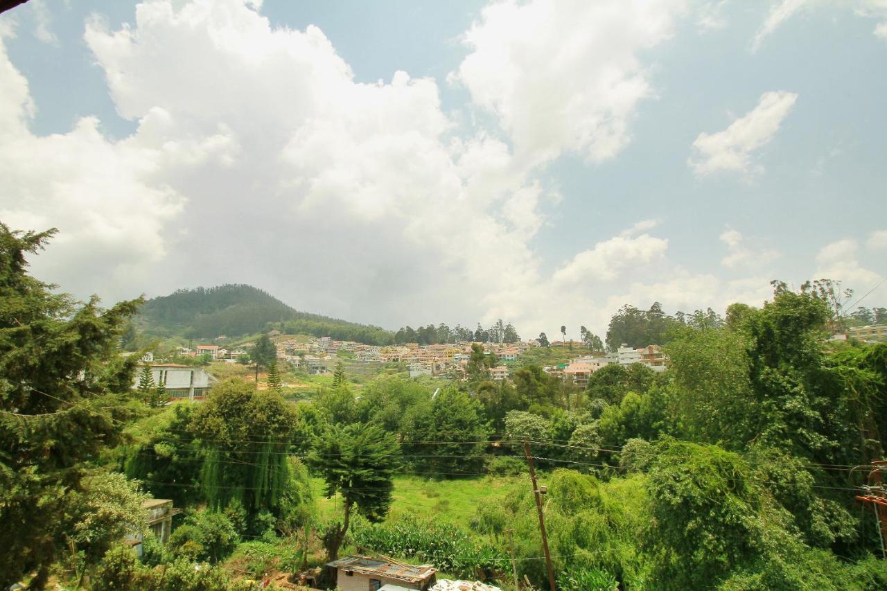 Collection O 14241 The Greenery - Holiday Inn Ooty Eksteriør billede